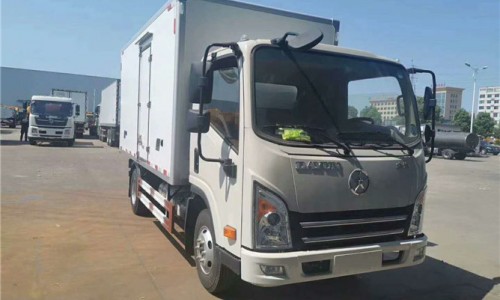 4米大運冷藏車 