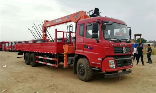 12噸東風(fēng)D9隨車(chē)吊 