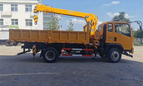 5至8噸重汽豪曼隨車(chē)吊 