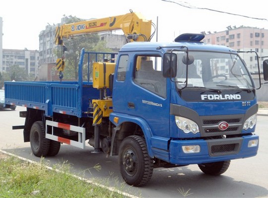 福田時代中馳3.2-6.3T隨車起重運輸車  