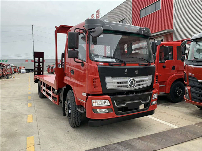 東風(fēng)D17平板運(yùn)輸車(chē) 